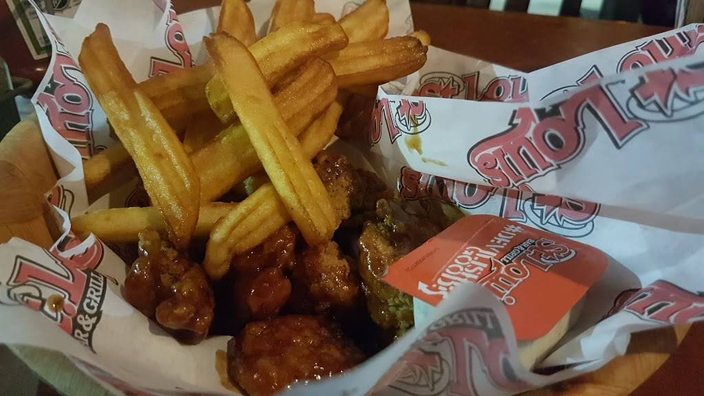 St. Louis Bar & Grill | restaurant | 10061 McLaughlin Rd N Unit 1, Brampton, ON L7A 2X5, Canada | 9054950111 OR +1 905-495-0111