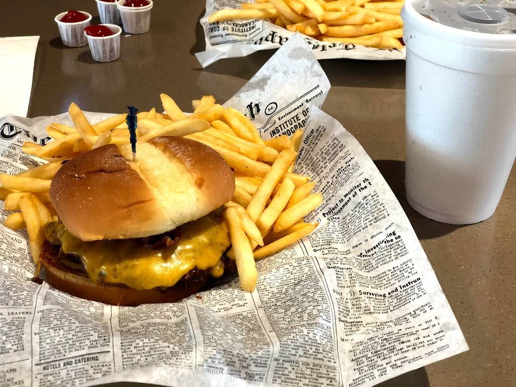 Chicago Burger Company | restaurant | 5220 Fashion Outlets Way, Rosemont, IL 60018, USA | 8472339983 OR +1 847-233-9983