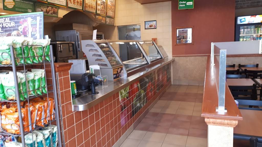 Subway | meal takeaway | 198 Glenridge Ave, St. Catharines, ON L2T 3J8, Canada | 9059881740 OR +1 905-988-1740