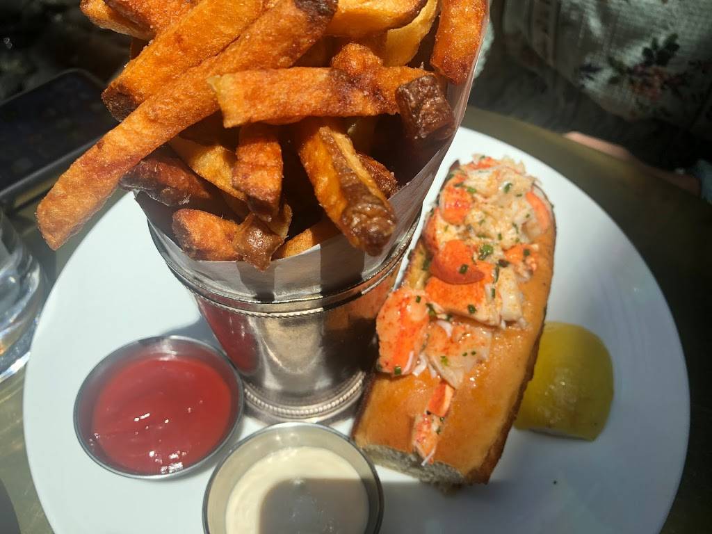 RH Nashville Café | restaurant | 2101 Green Hills Village Dr, Nashville, TN 37215, USA | 6152097644 OR +1 615-209-7644