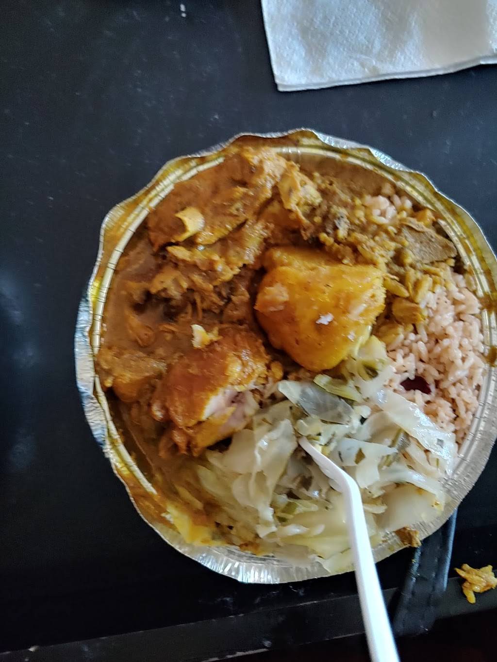 Simmer Jamaican Restaurant, LLC | restaurant | 606 South St, Utica, NY 13501, USA | 3155074015 OR +1 315-507-4015