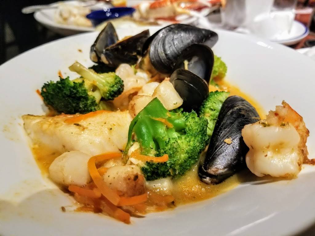 Red Lobster | restaurant | 555 S Van Dorn St, Alexandria, VA 22304, USA | 7033709422 OR +1 703-370-9422