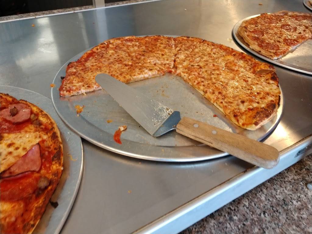 Village Inn Pizza | restaurant | 1050 Yadkinville Rd, Mocksville, NC 27028, USA | 3369369354 OR +1 336-936-9354