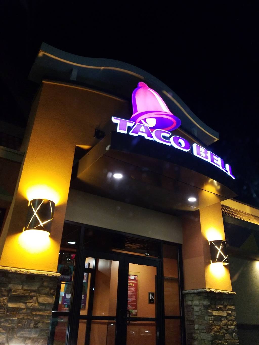 Taco Bell | meal takeaway | 701 S Tillotson Ave, Muncie, IN 47304, USA | 7652863999 OR +1 765-286-3999