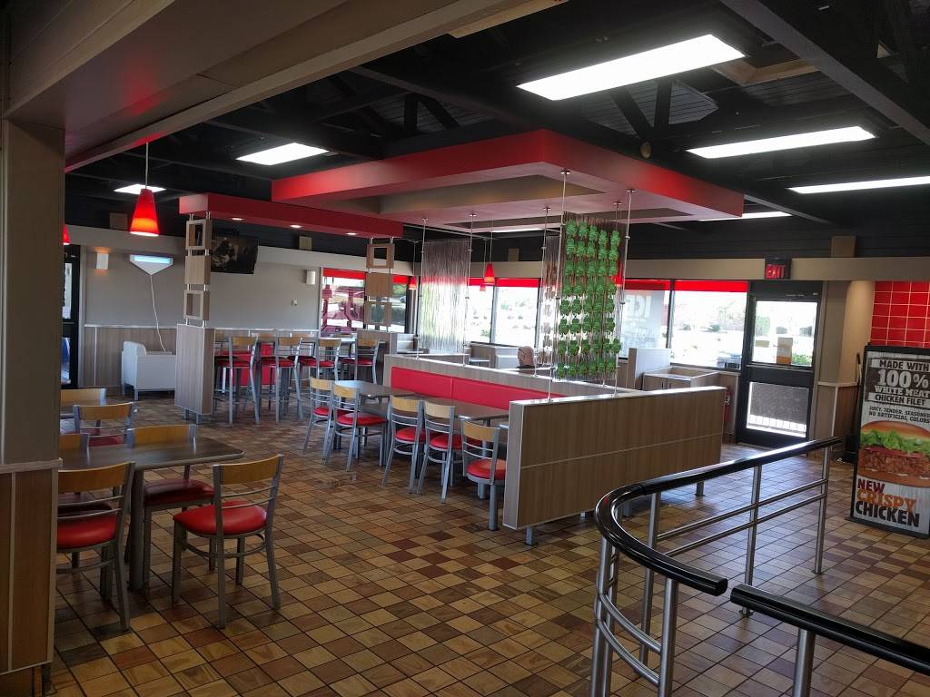 Burger King | restaurant | 101 Boling St, Clayton, NC 27520, USA | 9195538308 OR +1 919-553-8308