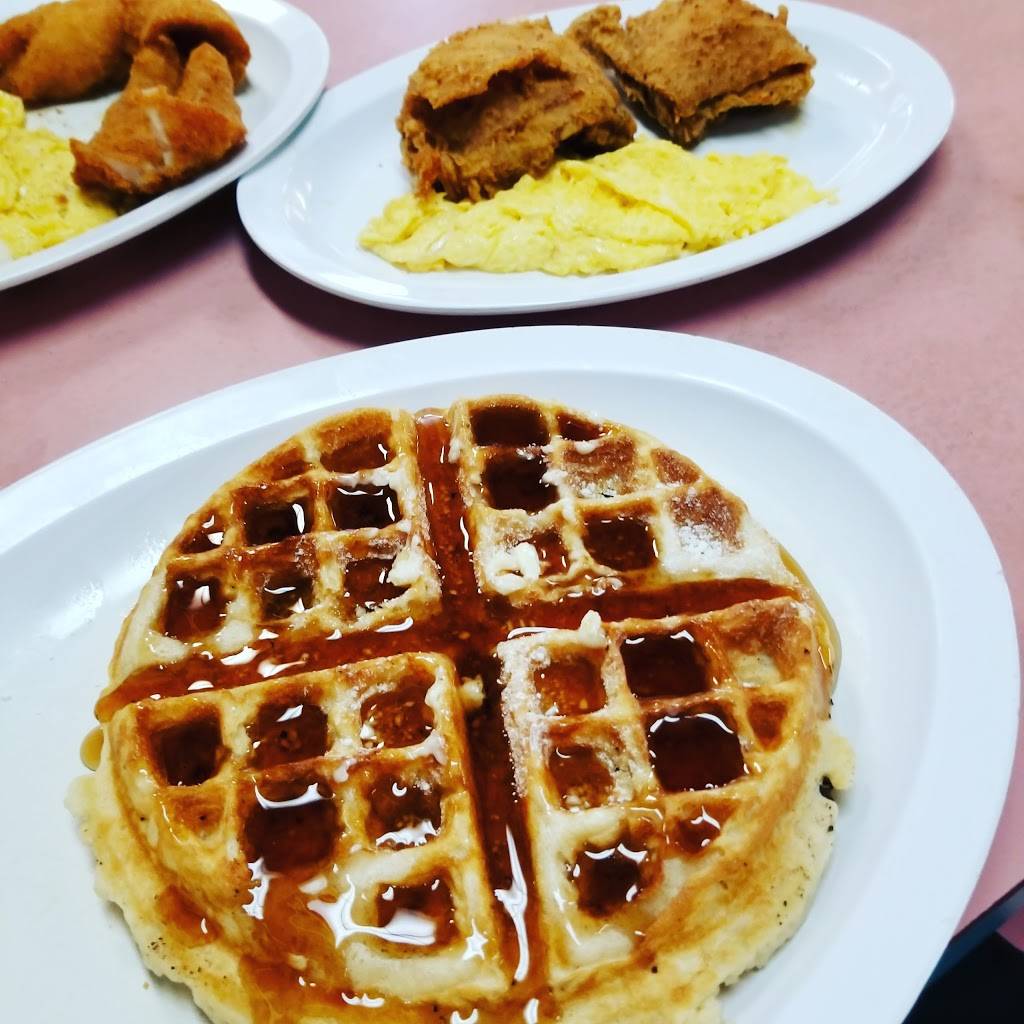 Bettys Soulfood Restaurant | restaurant | 601 NW 22nd Rd, Fort Lauderdale, FL 33311, USA | 9545839121 OR +1 954-583-9121