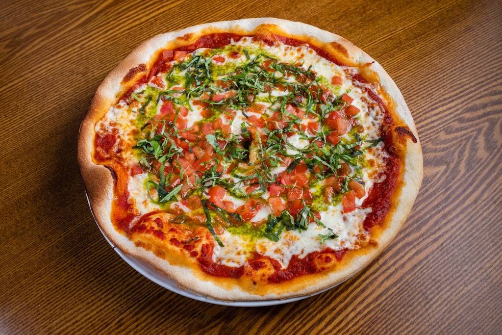 Trattoria Mia | restaurant | 6631 Orion Dr Suite #107, Fort Myers, FL 33912, USA | 2392087300 OR +1 239-208-7300