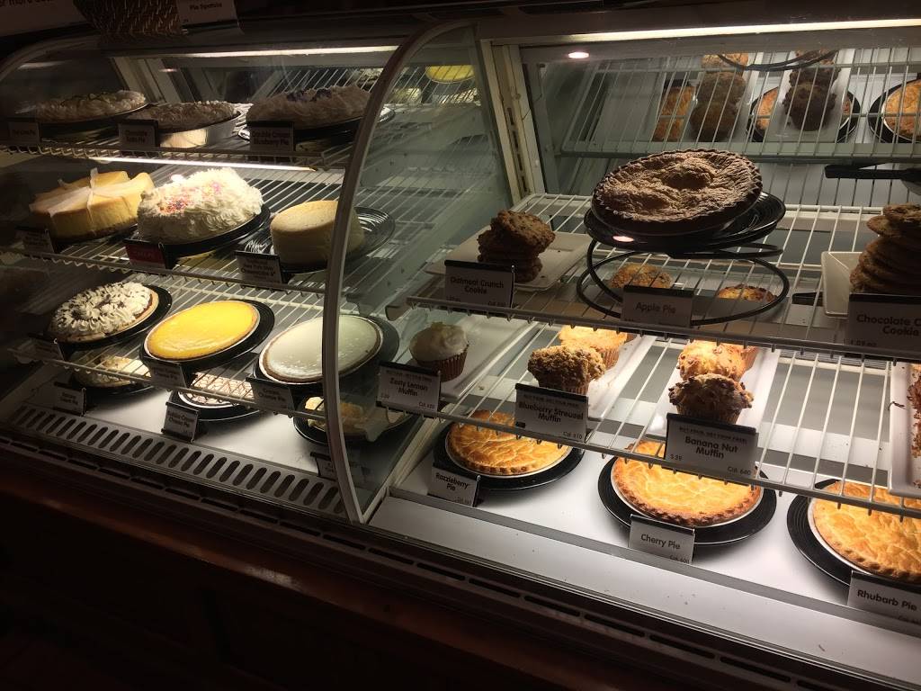 Marie Callenders Restaurant & Bakery | restaurant | 515 W 13th Ave, Escondido, CA 92025, USA | 7607413636 OR +1 760-741-3636