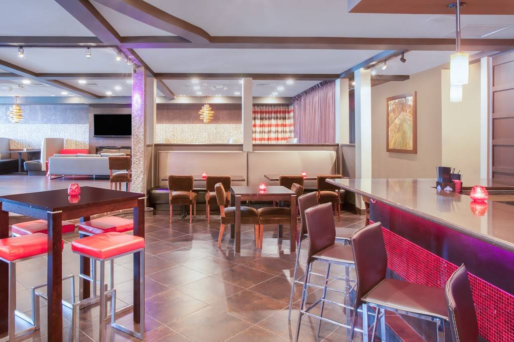 Entre Bar and Grill | restaurant | 1725 E Algonquin Rd, Schaumburg, IL 60173, USA | 8472210622 OR +1 847-221-0622