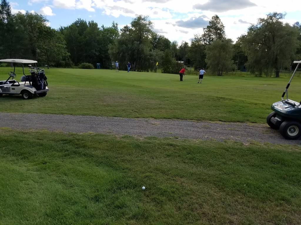 J W Parks Golf Course | restaurant | 382 Hartland Ave, Pittsfield, ME 04967, USA | 2074875545 OR +1 207-487-5545