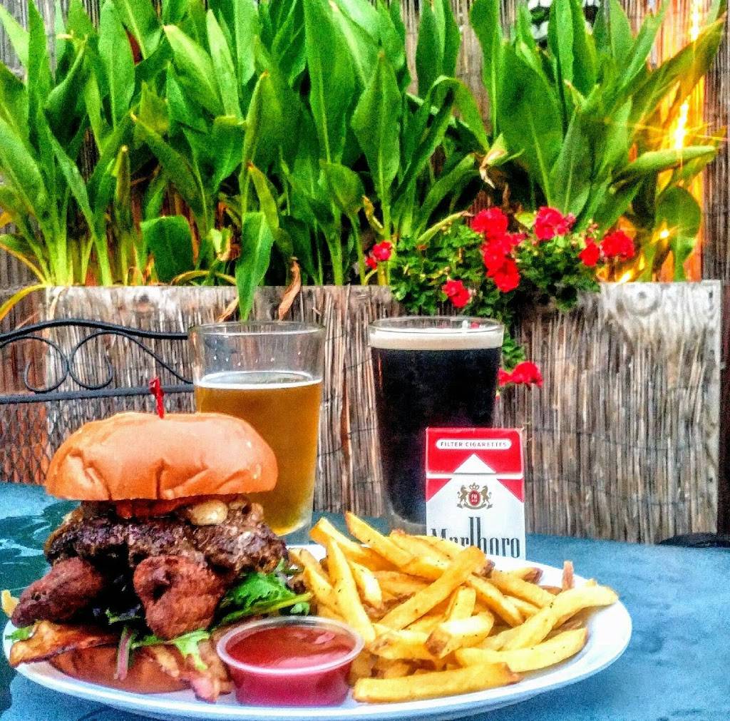 The Hideaway Bar & Grill | restaurant | 2565 Franklin Blvd, Sacramento, CA 95818, USA | 9164551331 OR +1 916-455-1331