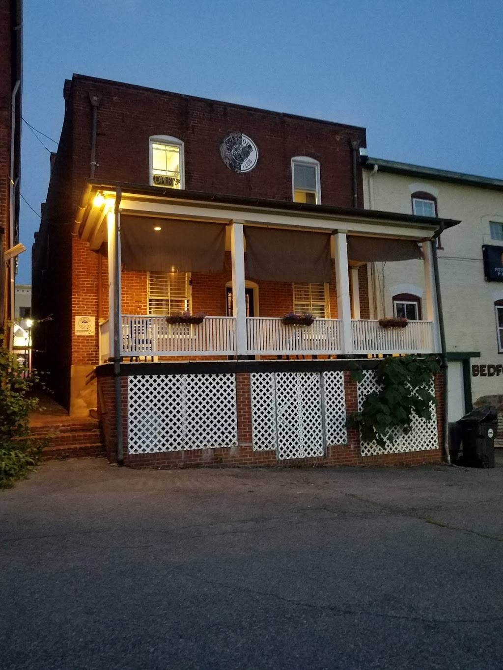Bedford Social Club | restaurant | 124 S Bridge St, Bedford, VA 24523, USA | 5405869454 OR +1 540-586-9454