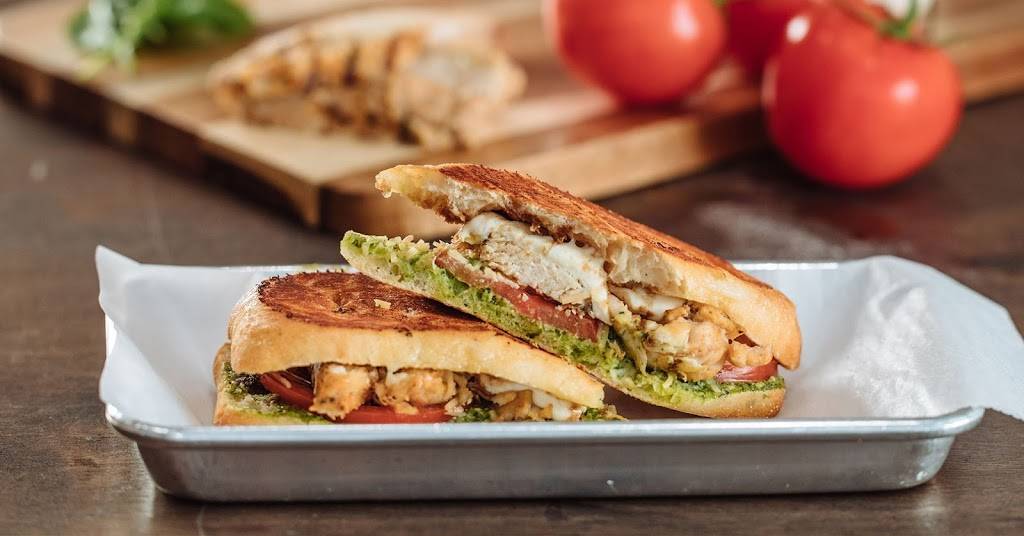 Tropical Smoothie Cafe | restaurant | 12528 Dillingham Square, Lake Ridge, VA 22192, USA | 7037633216 OR +1 703-763-3216