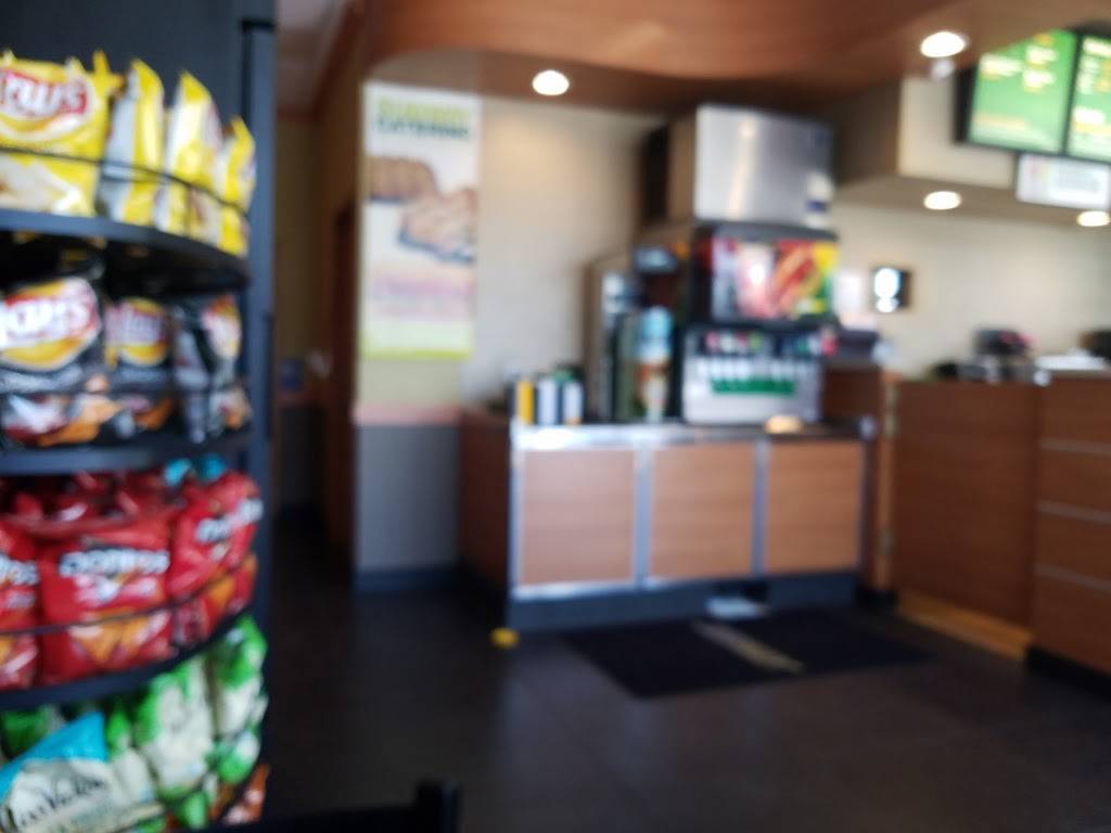 Subway | restaurant | 4125 E Ventura Ave, Fresno, CA 93702, USA | 5595737730 OR +1 559-573-7730
