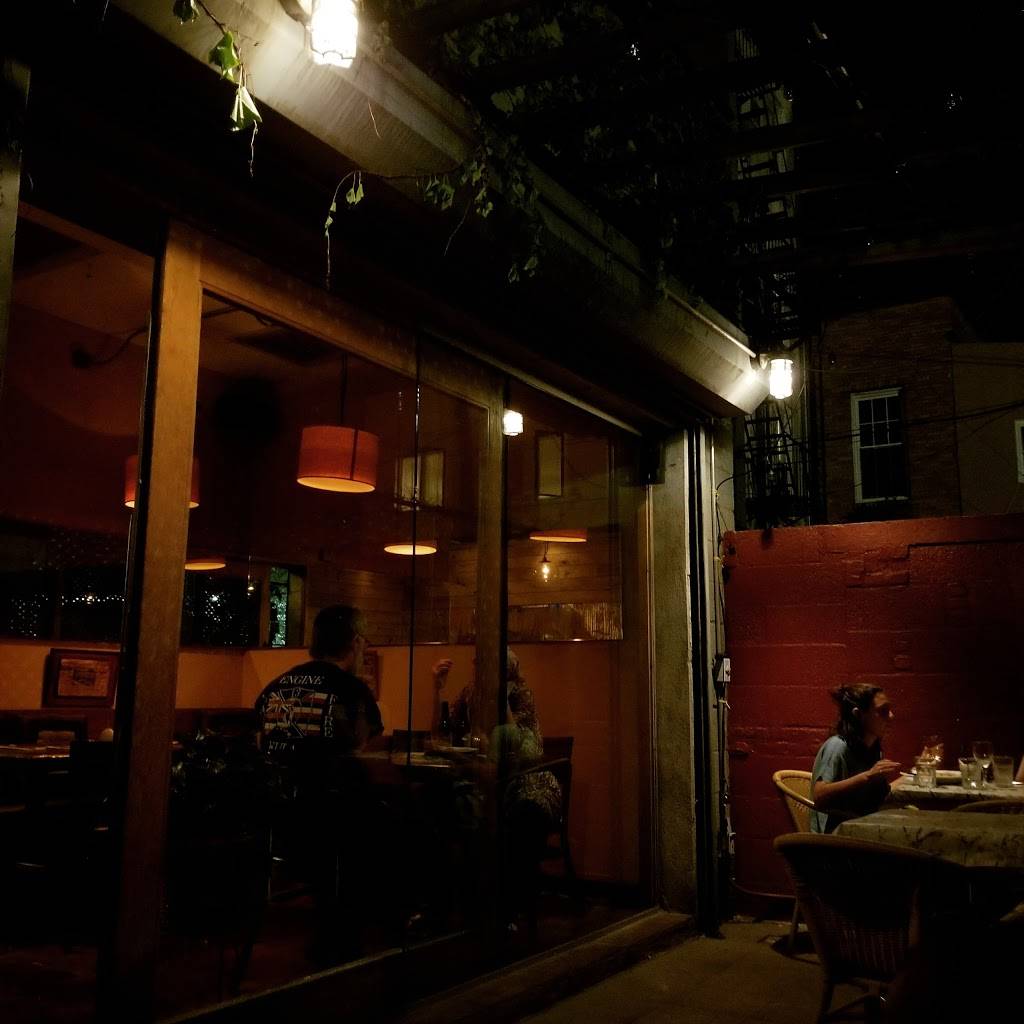 LuAnnes Wild Ginger | restaurant | 112 Smith St, Brooklyn, NY 11201, USA | 7188583880 OR +1 718-858-3880