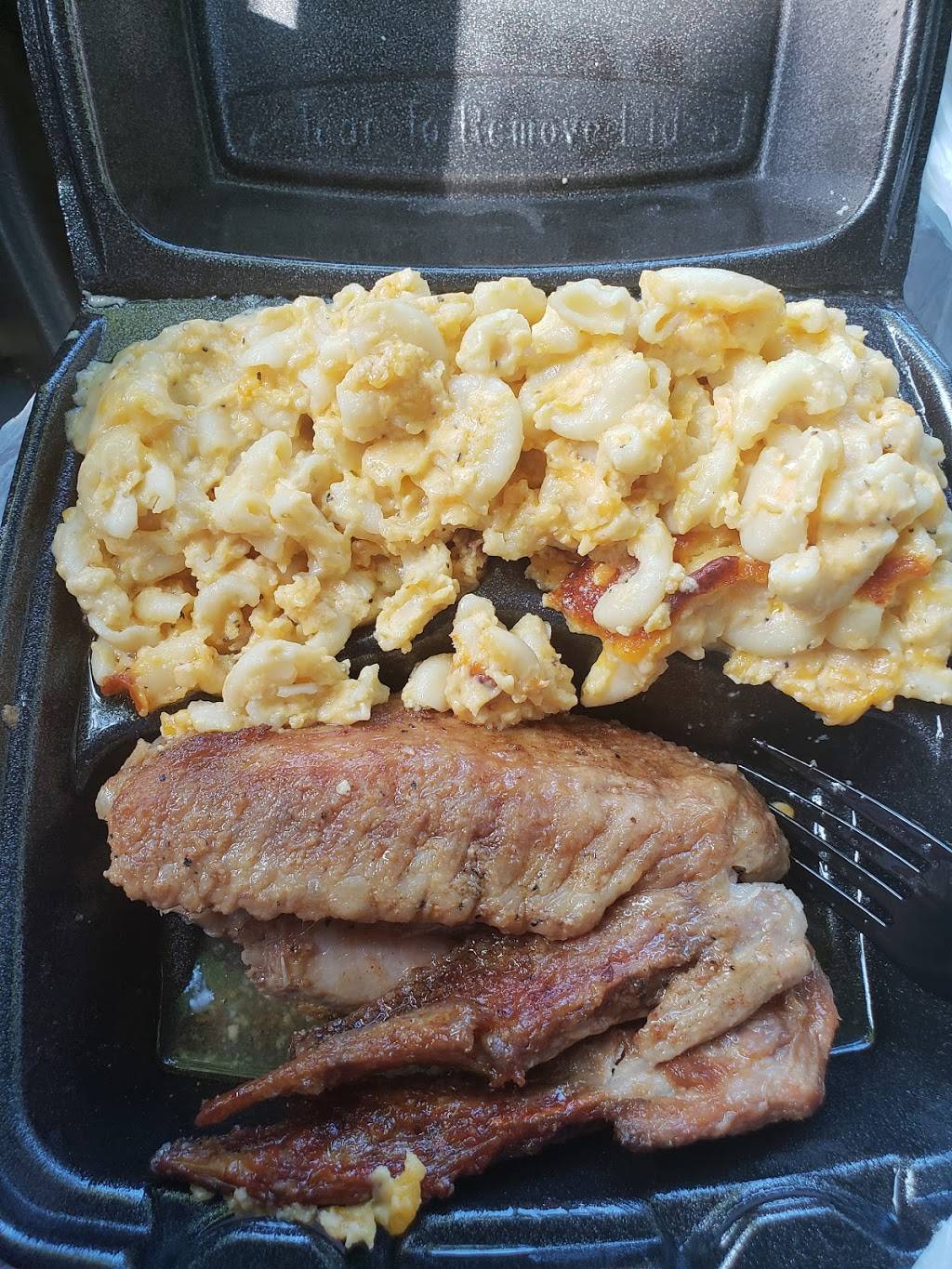 Thomasenas Takeout | restaurant | 5694 Rising Sun Ave, Philadelphia, PA 19120, USA | 2157222434 OR +1 215-722-2434