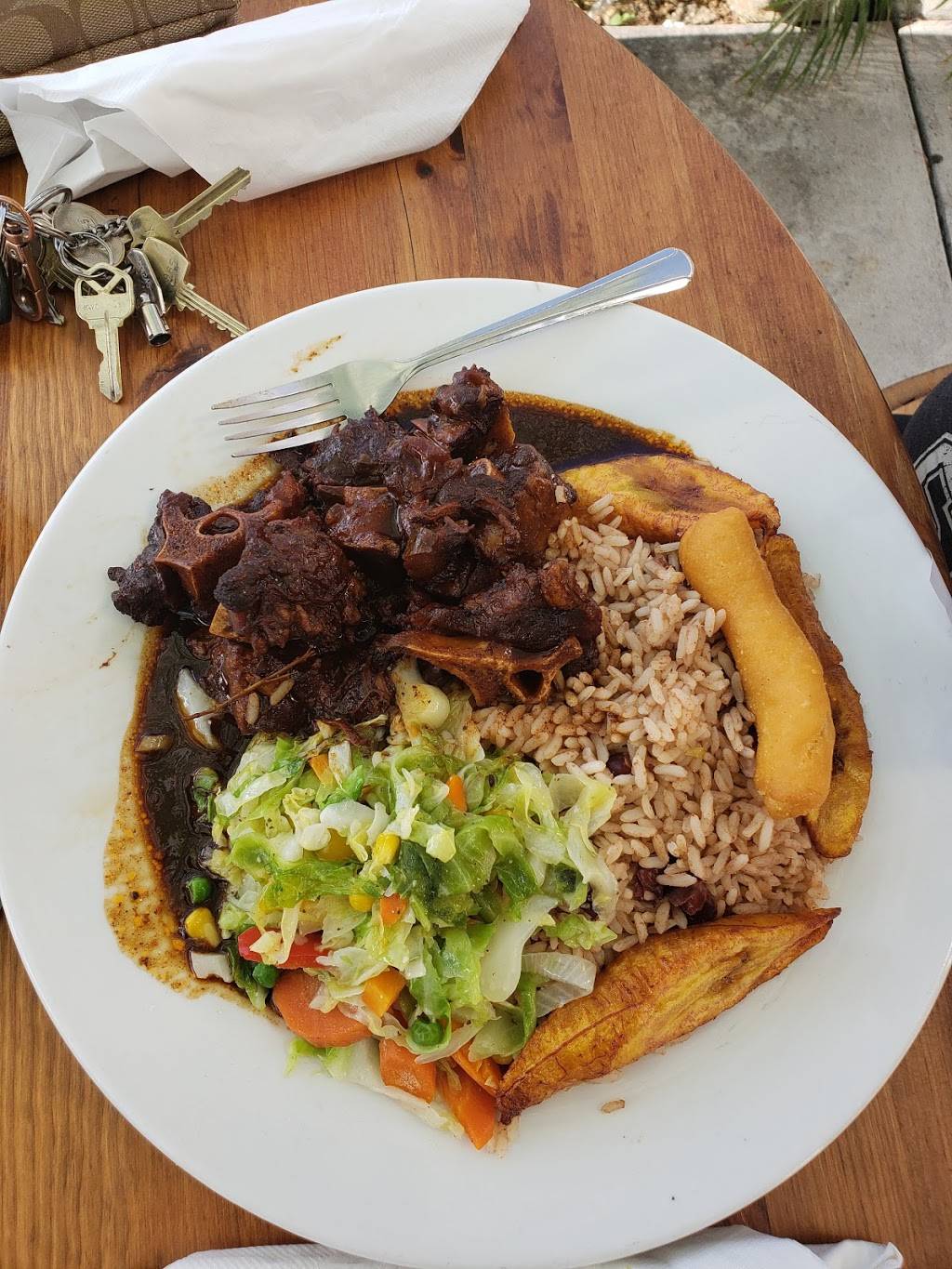 Little Kingston Jamaican Restaurant | restaurant | 4716 W Slauson Ave, Windsor Hills, CA 90056, USA | 3232955596 OR +1 323-295-5596