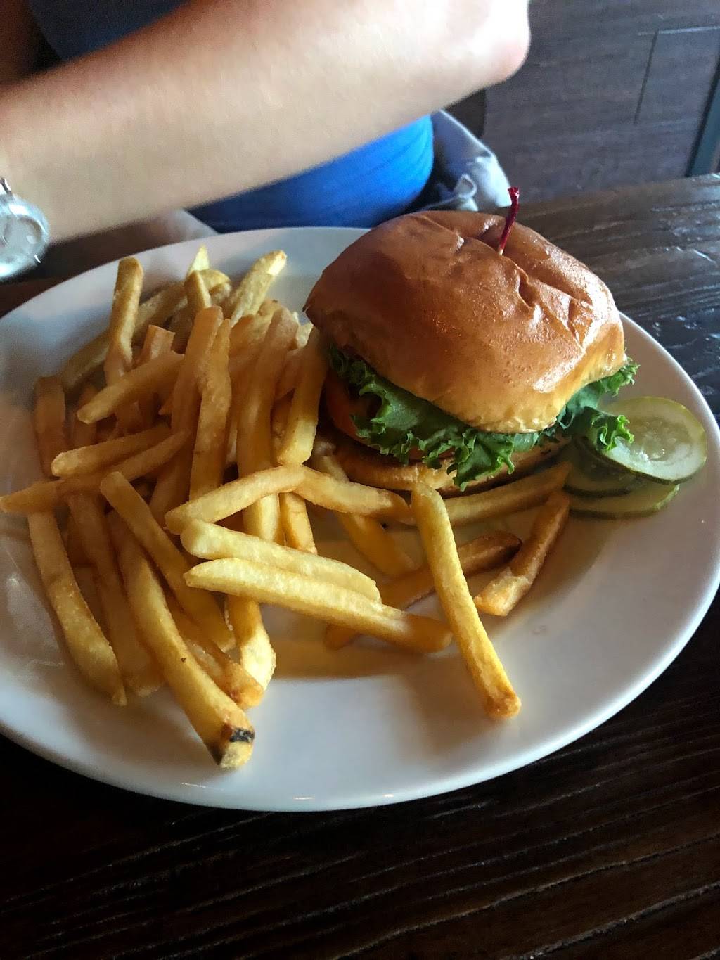 CJ Blacks Restaurant & Bar | restaurant | 11300 W State Rd 84, Davie, FL 33325, USA | 7542064745 OR +1 754-206-4745