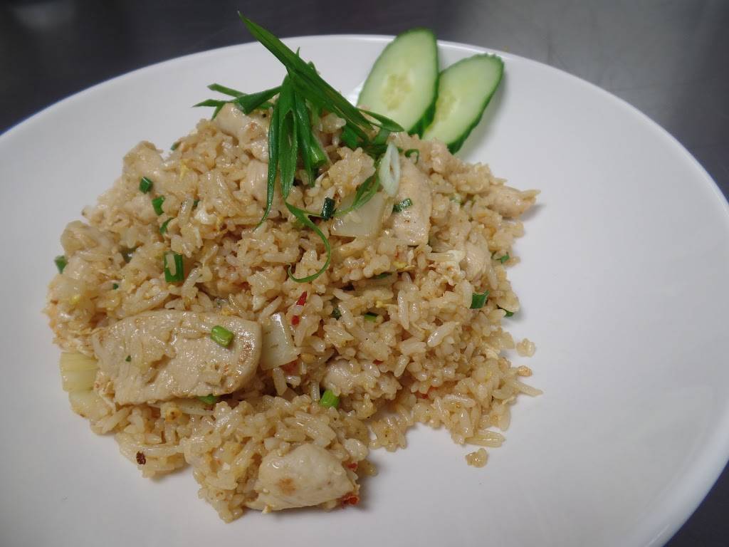 Yellow Ginger Asian Kitchen | restaurant | 2100 Poinsett Hwy, Greenville, SC 29609, USA | 8646057551 OR +1 864-605-7551