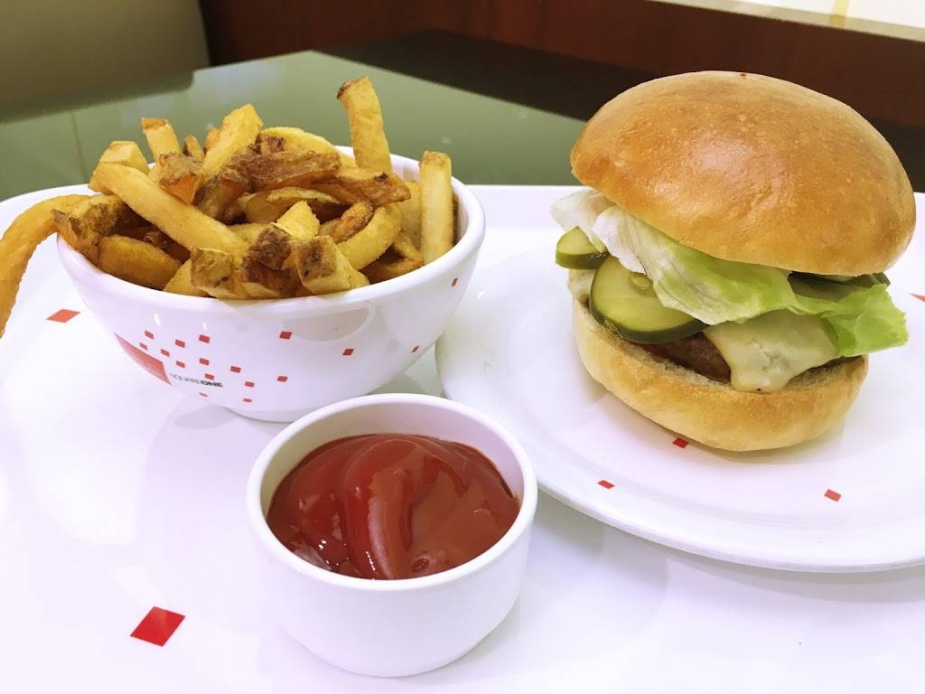 大斯莫克比尔格 | restaurant | 100 City Centre Dr, Mississauga, ON L5B 2C9, Canada | 9052772447 OR +1 905-277-2447