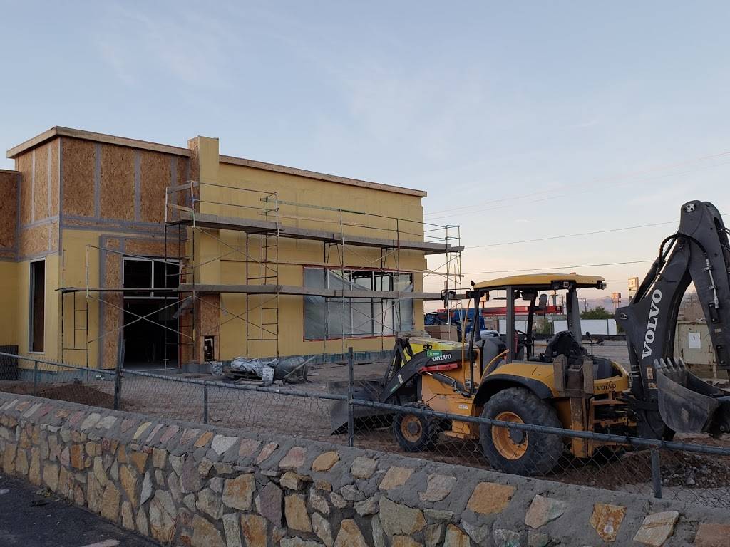 Carls Jr | restaurant | 1124 McRae Blvd, El Paso, TX 79925, USA | 9155910409 OR +1 915-591-0409