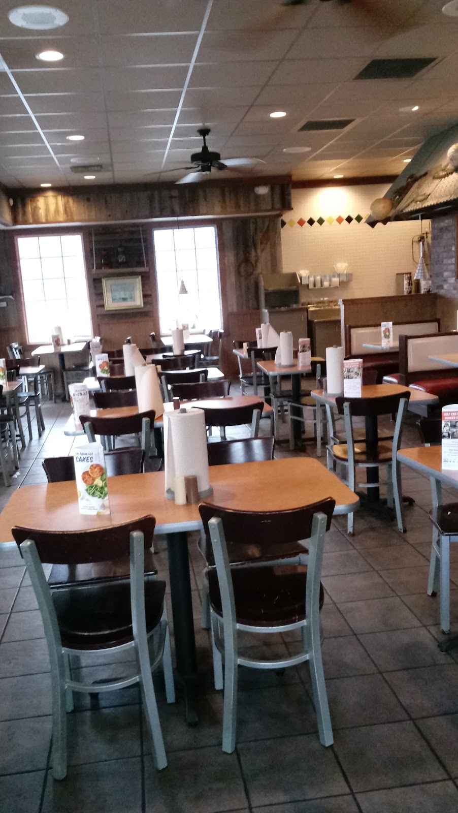 Captain Ds | restaurant | 2520 Government Blvd, Mobile, AL 36606, USA | 2514908270 OR +1 251-490-8270