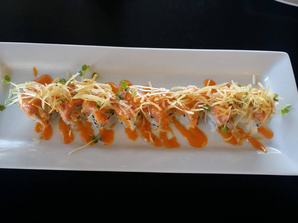 Sakae Sushi | restaurant | 6325 Lewis St #100, Parkville, MO 64152, USA | 8165052868 OR +1 816-505-2868