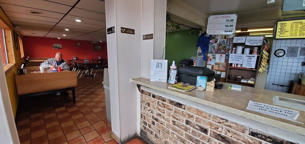 Es Inn | restaurant | 253 US-60 E, Republic, MO 65738, USA | 4177326939 OR +1 417-732-6939