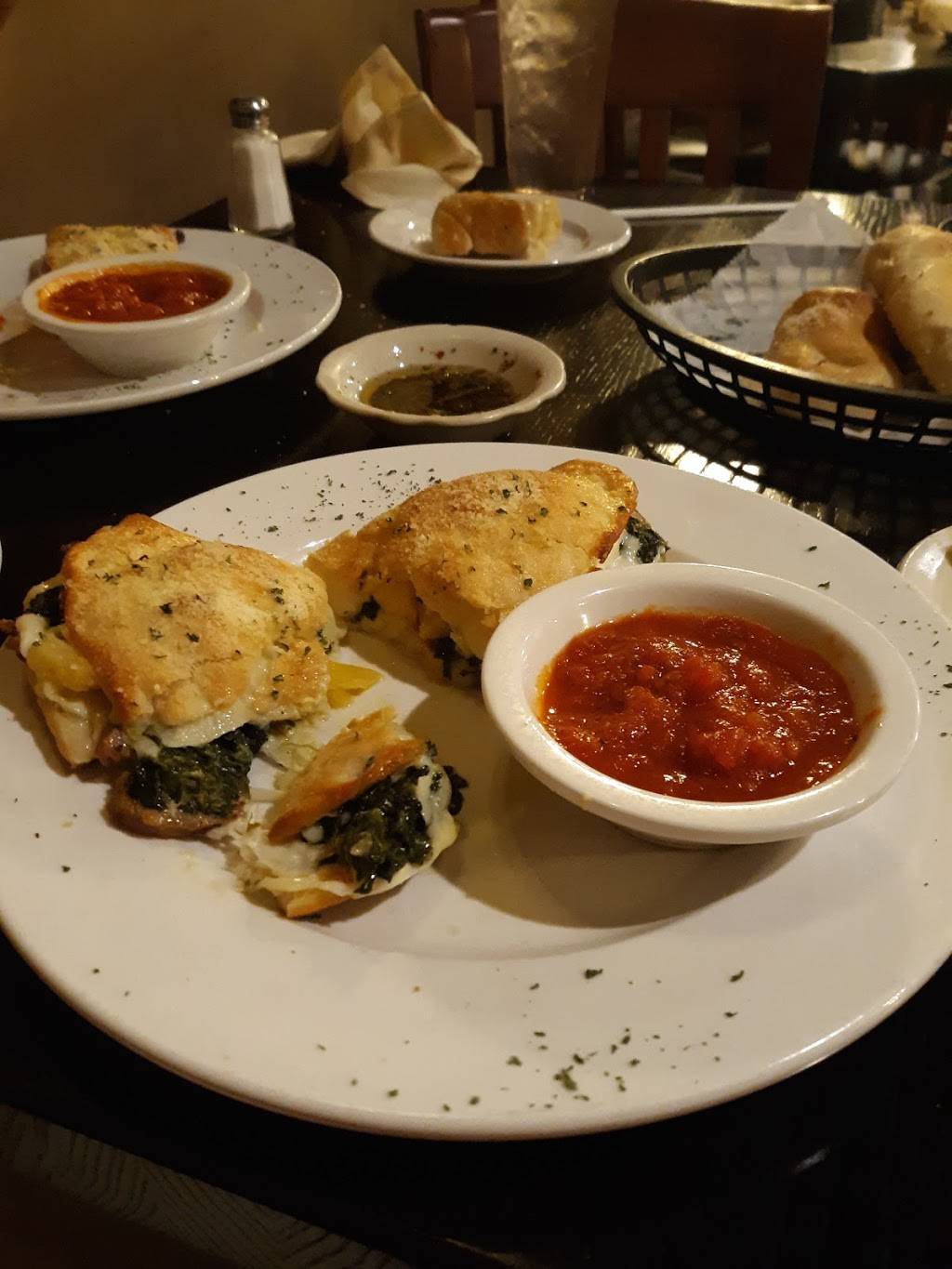 Franks Italian Restaurant | restaurant | 525 N Plaza Dr, Van Buren, AR 72956, USA | 4794747778 OR +1 479-474-7778