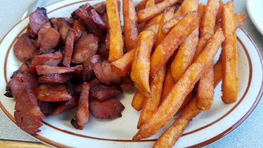 Rods Grill | restaurant | 6 Washington St, Warren, RI 02885, USA | 4012459405 OR +1 401-245-9405