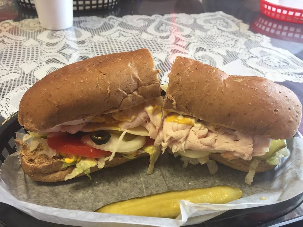 Sweet Ts Subs | restaurant | 301 N Brevard Ave, Arcadia, FL 34266, USA | 8634942727 OR +1 863-494-2727