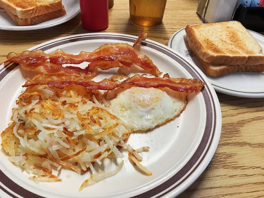 Tammys Cafe | restaurant | 898 MO-59, Goodman, MO 64843, USA | 4173644333 OR +1 417-364-4333