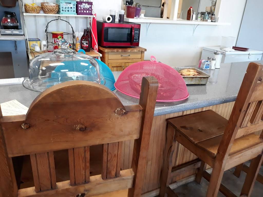 Virginias Place | restaurant | 100 E 15th St, Edmond, OK 73013, USA | 4056975343 OR +1 405-697-5343