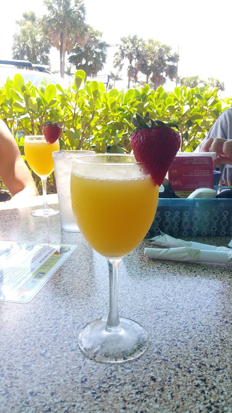 Juno Beach Cafe | restaurant | 1631 13967, US-1, Juno Beach, FL 33408, USA | 5616221533 OR +1 561-622-1533