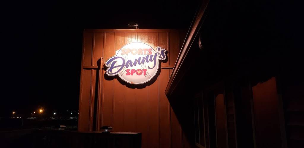 Dannys Sports Spot | night club | 1013 S 2nd St, Cherokee, IA 51012, USA | 7122254556 OR +1 712-225-4556