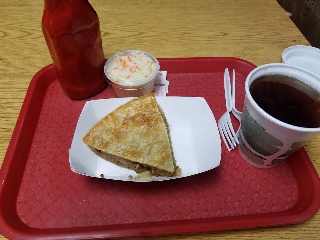 Belangers Drive-In | restaurant | 84 Upper Main St, Fairfield, ME 04937, USA | 2074532447 OR +1 207-453-2447