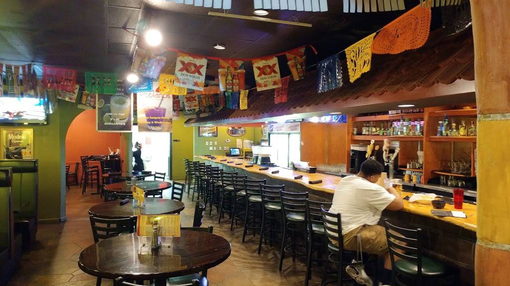 Poblanos Mexican Bar & Grill | restaurant | 808 Friendly Center Rd, Greensboro, NC 27408, USA | 3362999898 OR +1 336-299-9898