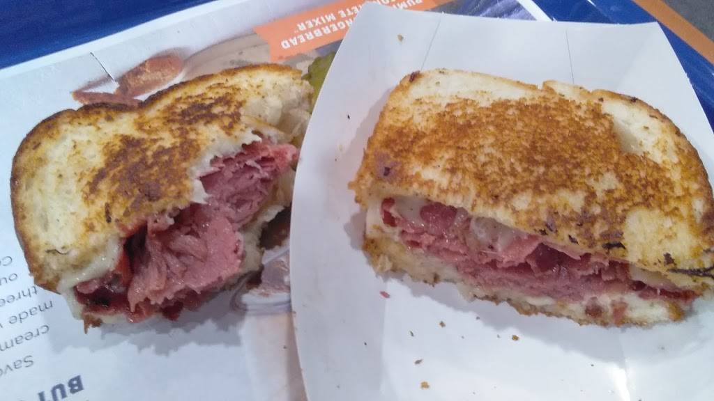 Culvers | restaurant | 1375 Red Fox Way, Marion, IA 52302, USA | 3193737575 OR +1 319-373-7575