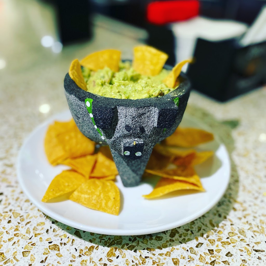 Brazas Restaurant & Bar | restaurant | 1383 Brentwood Rd, Bay Shore, NY 11706, USA | 6316474441 OR +1 631-647-4441