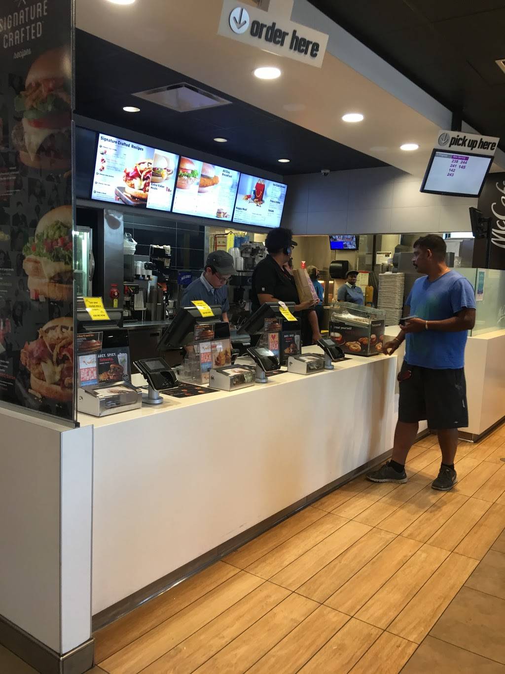 McDonalds | cafe | 340 Longs Pond Rd, Lexington, SC 29072, USA | 8038080588 OR +1 803-808-0588