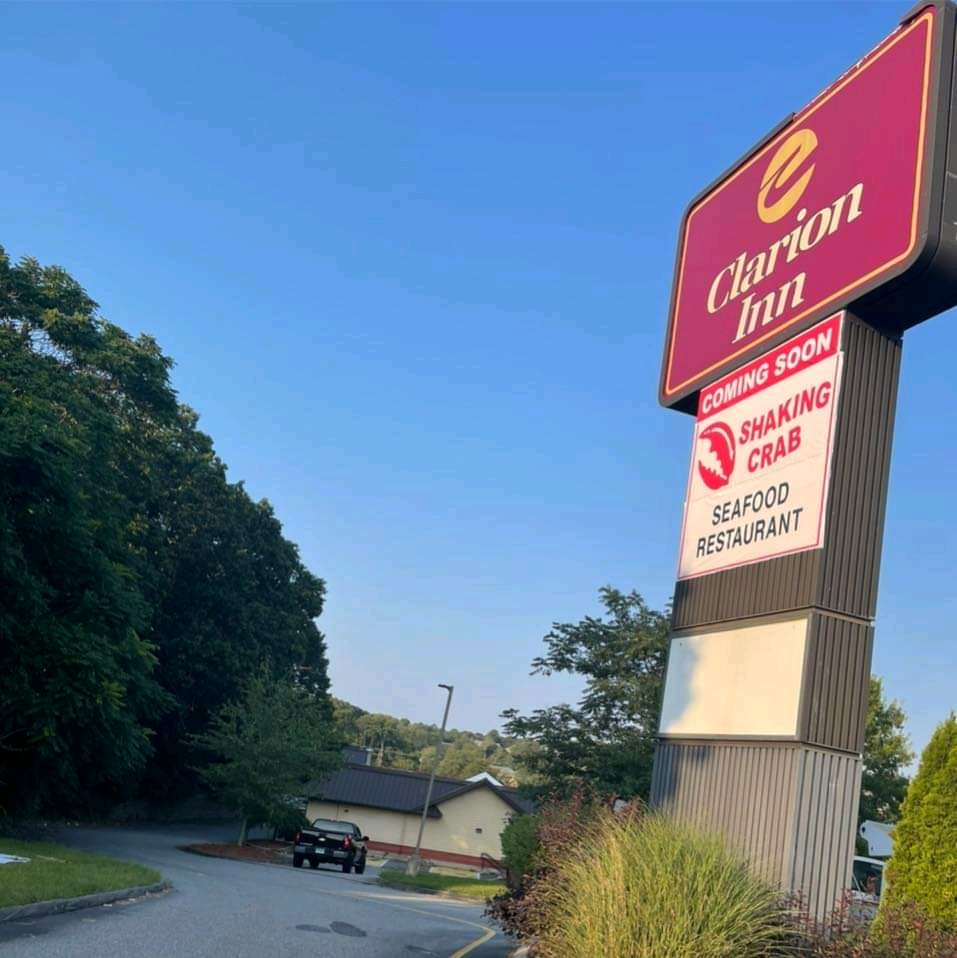 Shaking Crab New London/Mystic CT | restaurant | 305 N Frontage Rd, New London, CT 06320, USA | 8605749031 OR +1 860-574-9031