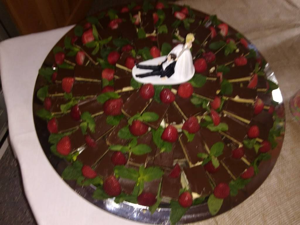 Erablière De LArtisan Inc | restaurant | 396 Chemin Hallé, Brigham, QC J2K 4J5, Canada | 4502633285 OR +1 450-263-3285