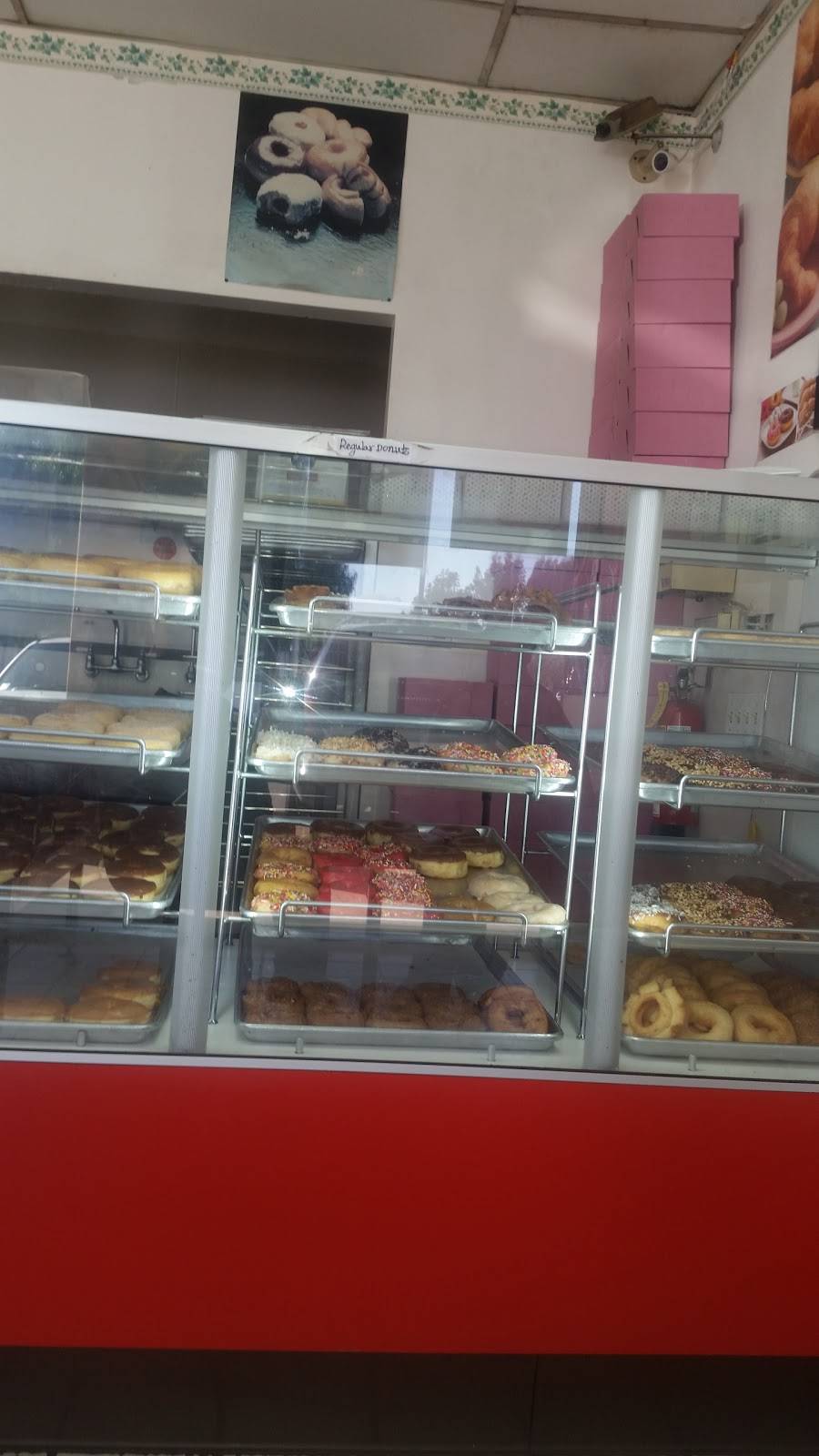 Santa Maria Donuts | bakery | 809 N Broadway # J, Santa Maria, CA 93454, USA | 8059280616 OR +1 805-928-0616