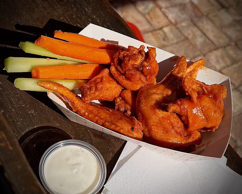 Branding Iron BBQ & Burgers | restaurant | 455 E Main St, Quartzsite, AZ 85346, USA | 7607825068 OR +1 760-782-5068