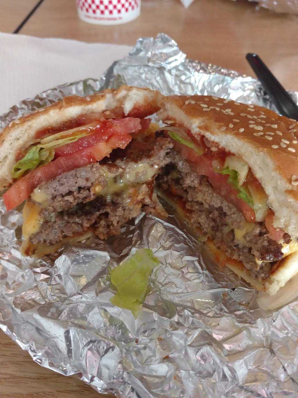 Five Guys | meal takeaway | 2217 Concord Pike, Wilmington, DE 19803, USA | 3026545489 OR +1 302-654-5489