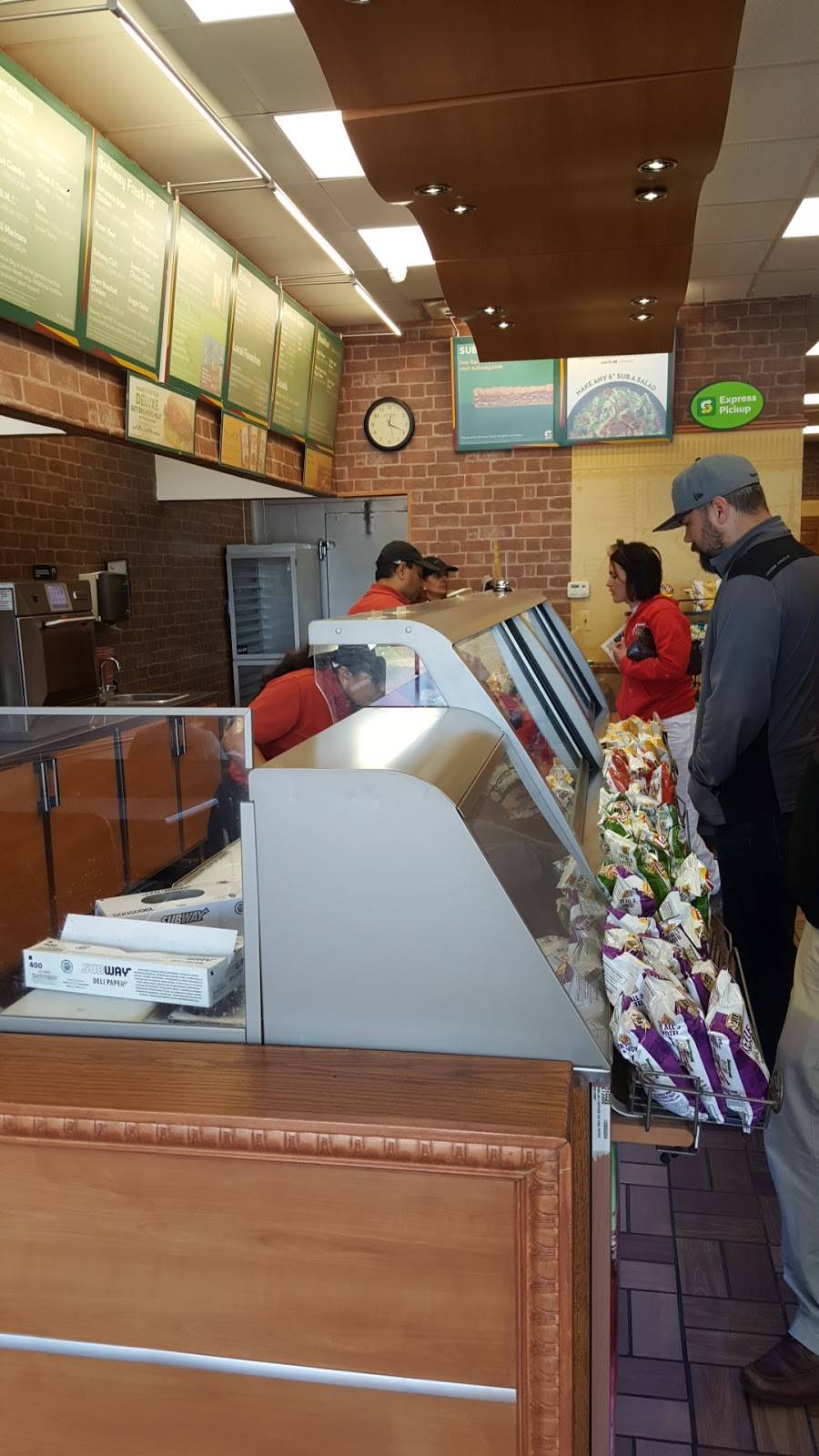 Subway Restaurants | restaurant | 30720 Beck Rd, Novi, MI 48377, USA | 2489606424 OR +1 248-960-6424