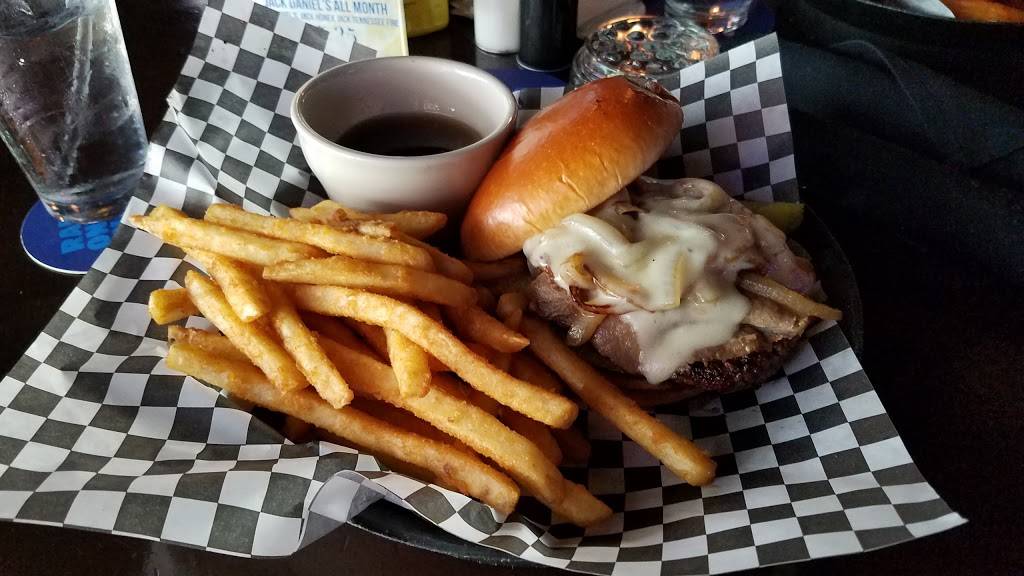 Lumpys Sports Grill NW Expressway | restaurant | 5909 Northwest Expy, Oklahoma City, OK 73132, USA | 4057287000 OR +1 405-728-7000