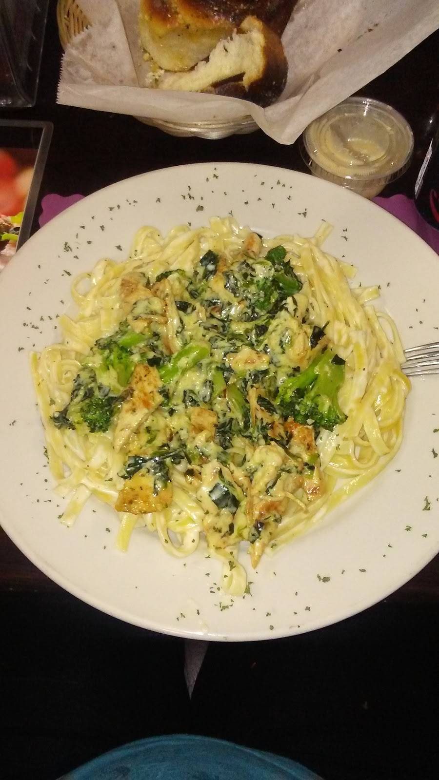 Manninos Pizzeria | restaurant | 903 N Charlotte St, Pottstown, PA 19464, USA | 4846245259 OR +1 484-624-5259