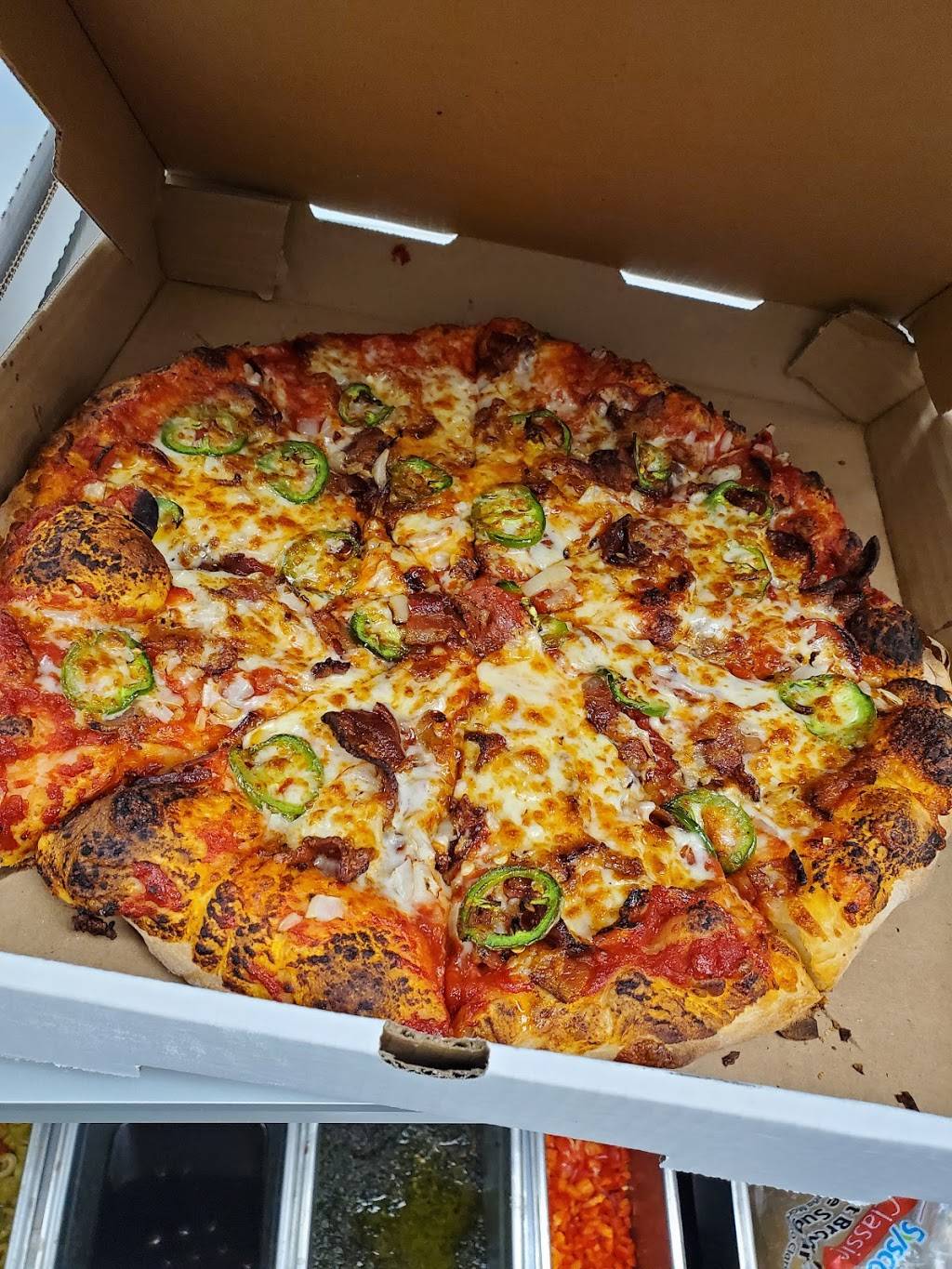 Back 9 Pizza & Pub | restaurant | 1671 Hoffman Rd Suite 50, Green Bay, WI 54311, USA | 9206322034 OR +1 920-632-2034