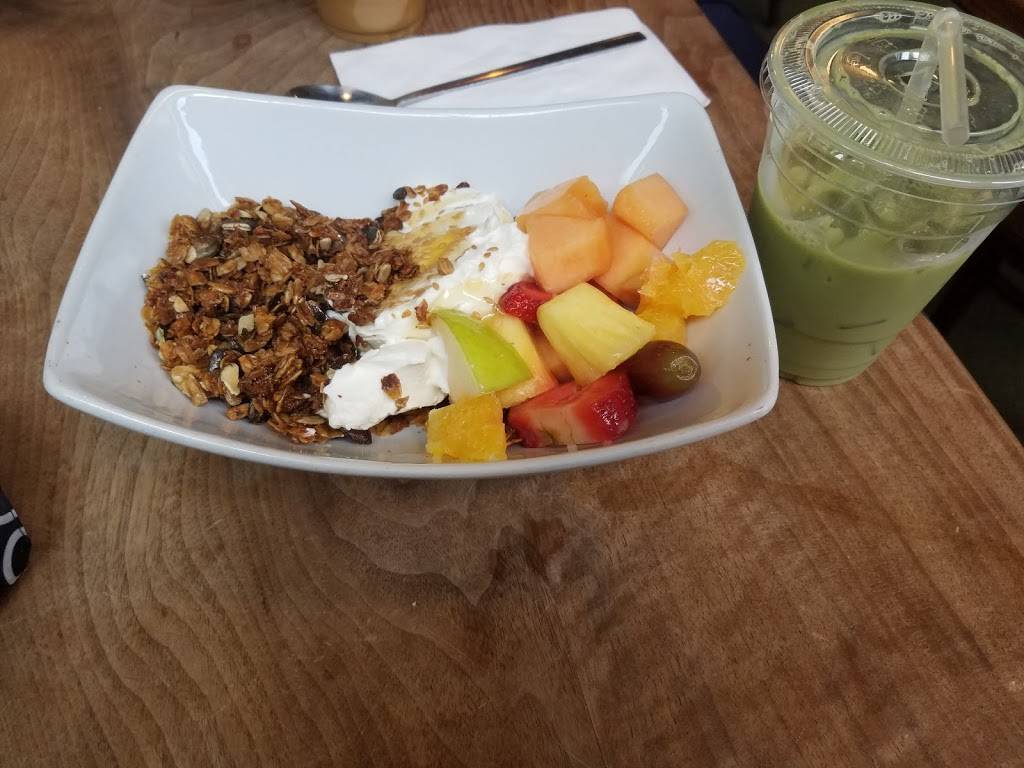 11th Street Cafe | cafe | 327 W 11th St, New York, NY 10014, USA | 6466924455 OR +1 646-692-4455